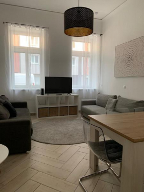 Luxury CityApartment 3